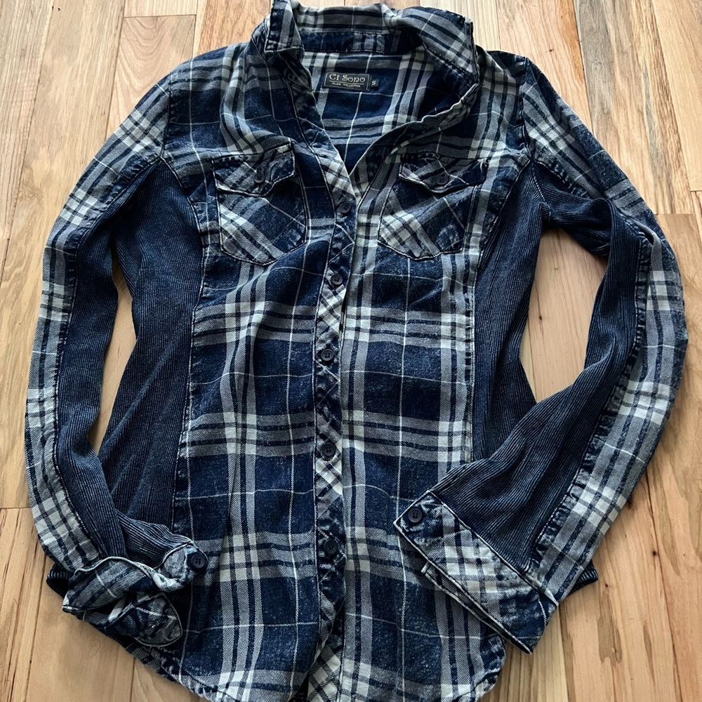 Ci Sono Blue Plaid Button-Up Shirt Women’s Small